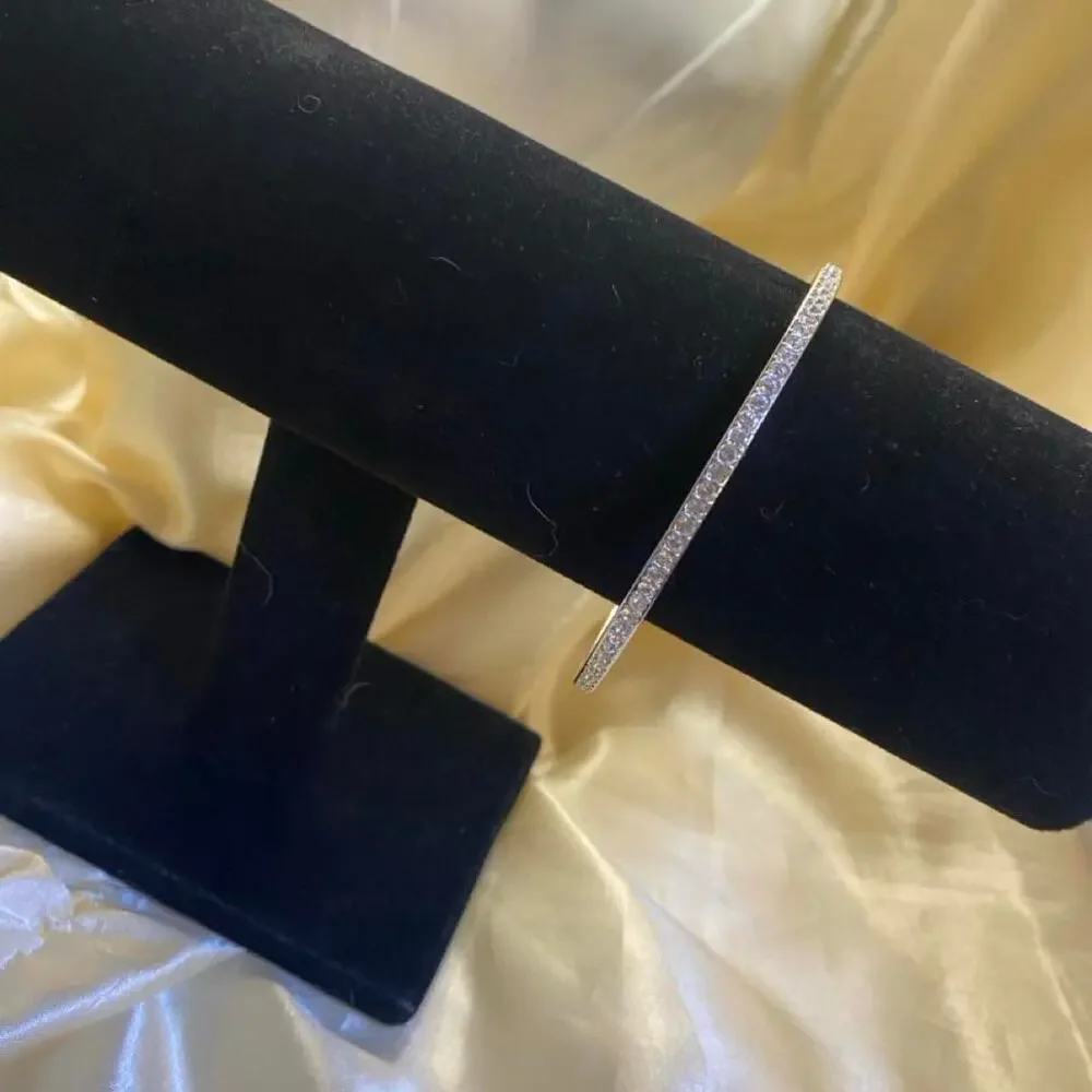 Retired Swarovski “Bolt” Crystal Bangle Bracelet Silver Medium M 5081365
